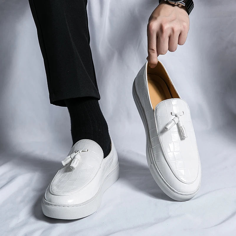 Zapatos De Hombre Loafers Men's Tassel Slip-On Comfortable Men Leather Shoes Casual Shoes Fashion Oxford Shoes Large Size 38-47