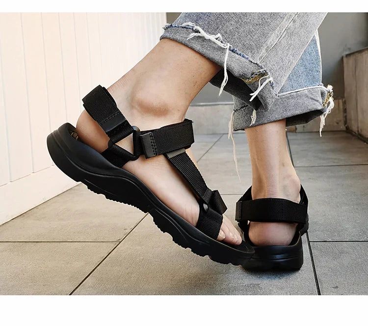 Fashion Outdoor Lightweight EVA Sole Breathable Sandy Beach New Men Sandals Garden Shoes Summer High Quality Clogs Big Size 46