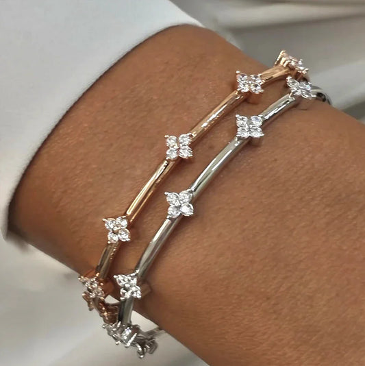 Bracelet jonc Trèfle entièrement serti de moissanite et de diamants avec certificat, en argent sterling 925, bracelets fleur porte-bonheur pour femmes, cadeaux de joaillerie fine