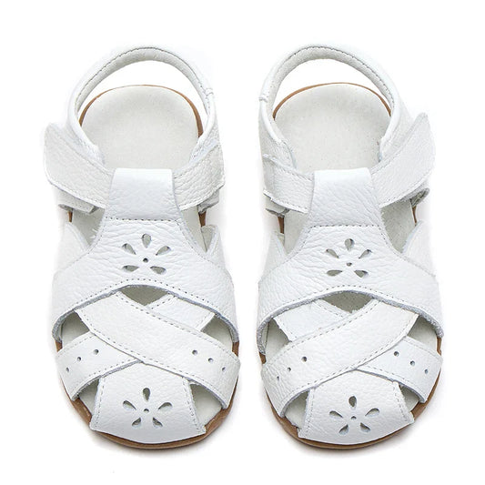 Genuine leather soft closed toe cut out children Girls sandals flat toddler Summer shoes
