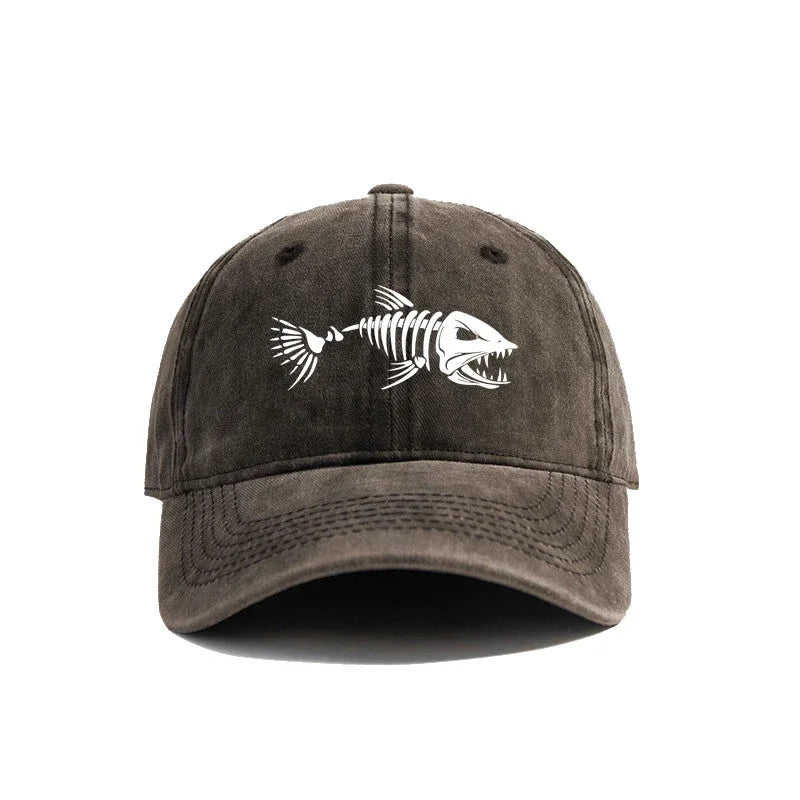 White fishbone printed baseball cap, vintage style, fashionable and versatile for both men and women