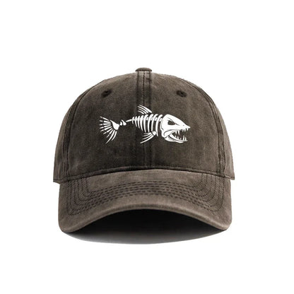 White fishbone printed baseball cap, vintage style, fashionable and versatile for both men and women