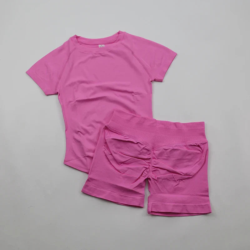 Seamless Yoga Set Fitted Workout Clothes Woman Gym Wear Short Sleeve Top Shirt Scrunch Booty Gym Shorts 2 Piece Sports Suits