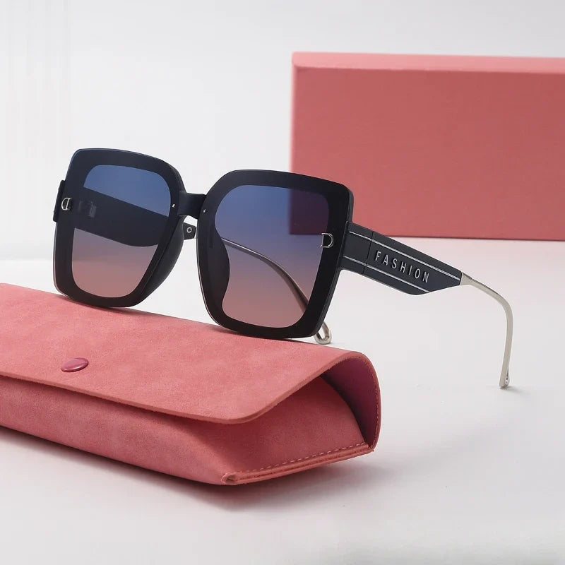 2025 New Polarized Letter Sun Glasses Legs High-end Sunglasses Women's European and American Sunscreen Retro Sunglass Gafas