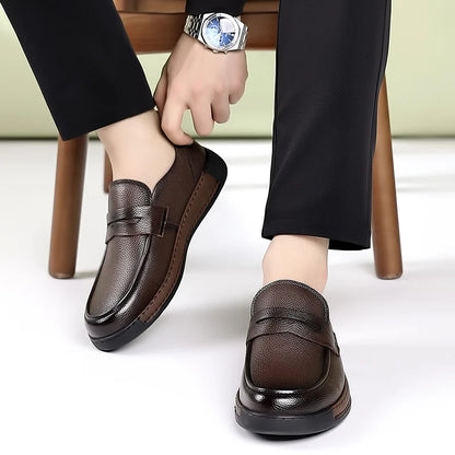 Men's Solid-Color Breathable Leather Casual Shoes  Fashionable And Lightweight Business Walking Shoes  Outdoor Anti-Slip Loafers