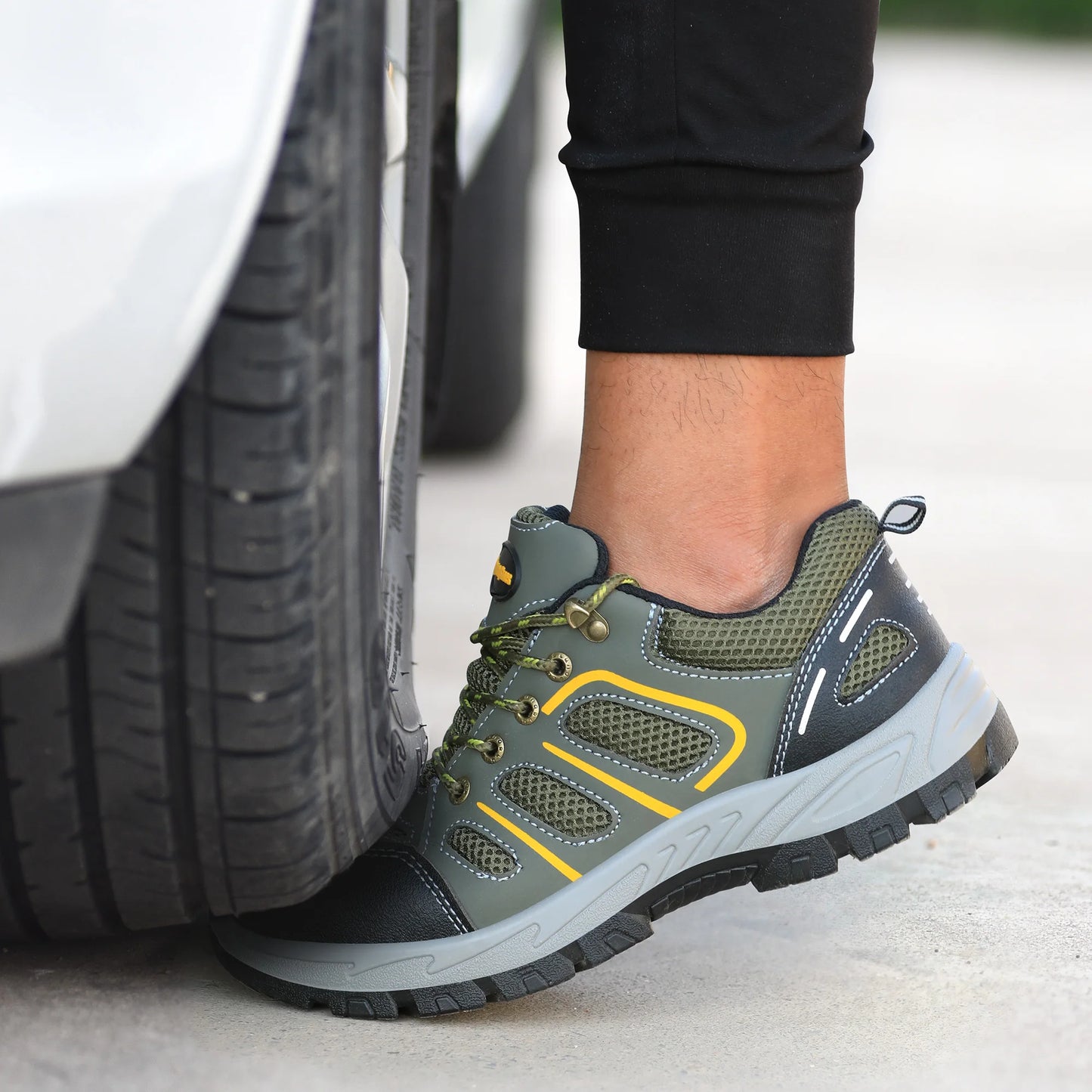 2022 Latest Summer Safety Work Shoes For Men Breathable Indestructible Steel Toe Boots Male Footwear Anti-smash Hiking Shoes