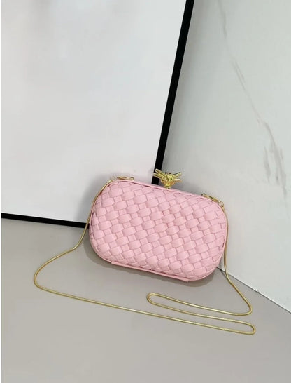 Elegant Box Shaped Dinner Clutch Crossbody Bag for Women Fashionable Chain Strap Handbag Retro Style Leather Handbag