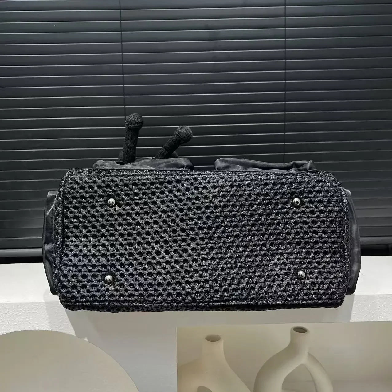 Ladies' fashionable mesh splicing casual handbag with multiple pockets, teddy bear doll, single shoulder diagonal cross bag