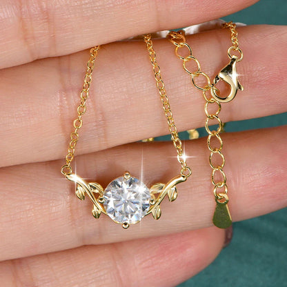 Exquisite Leaf Shape Pendant Necklace Certified 8MM Moissanite Diamond Necklaces for Women Neck Jewelry Accessories