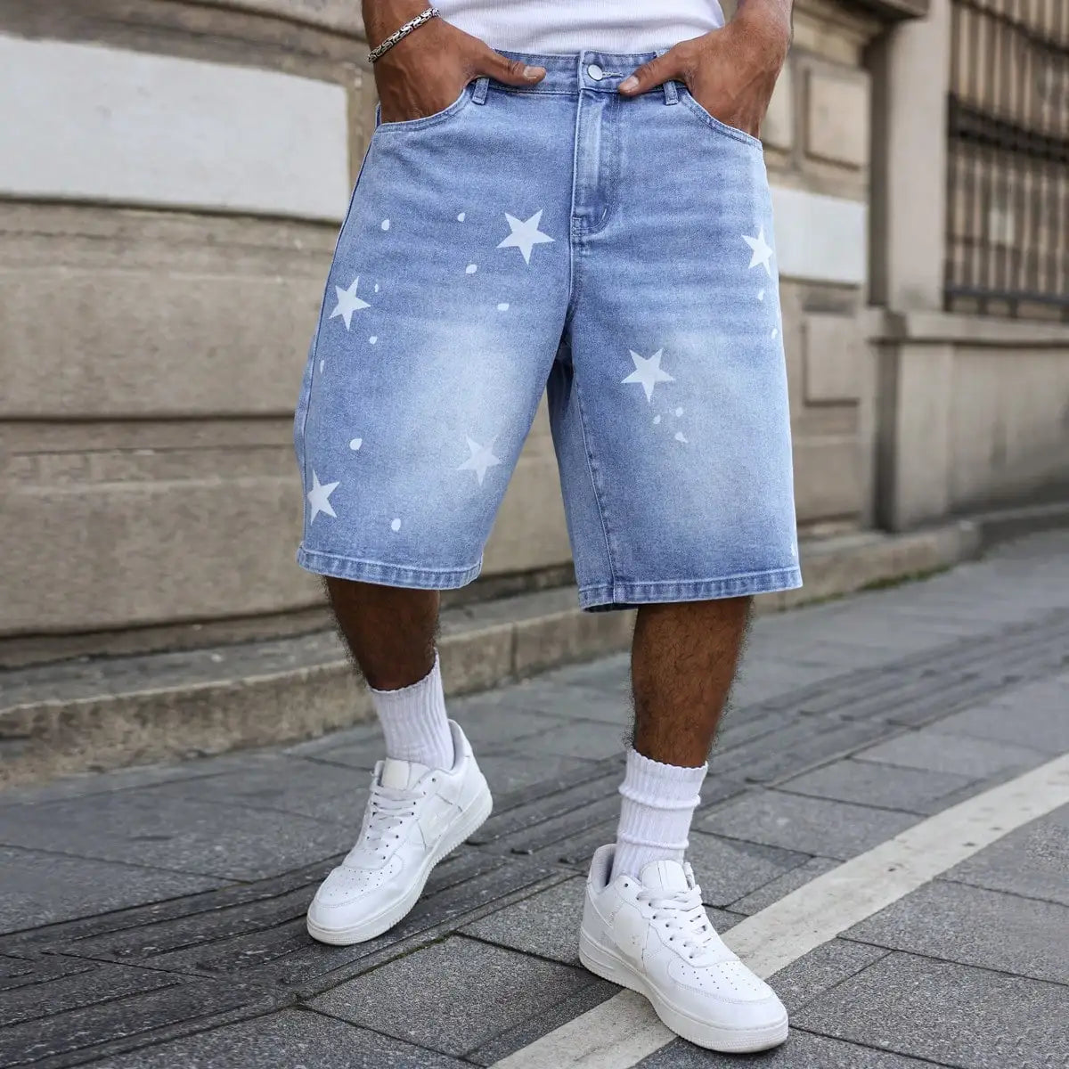Men's Blue Denim Shorts for Spring and Summer, with Stars Printed on the Legs, Are Stylish and Simple to Match