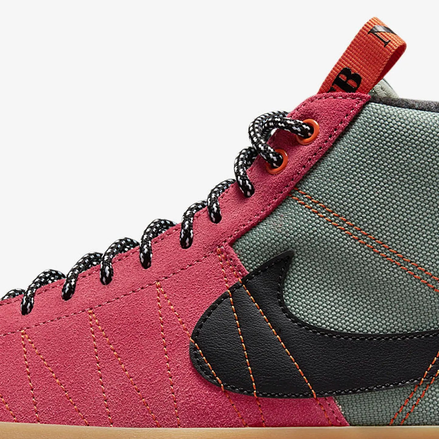 SB Blazer Zoom Unisex High-Top Skate Shoes DC8903-301