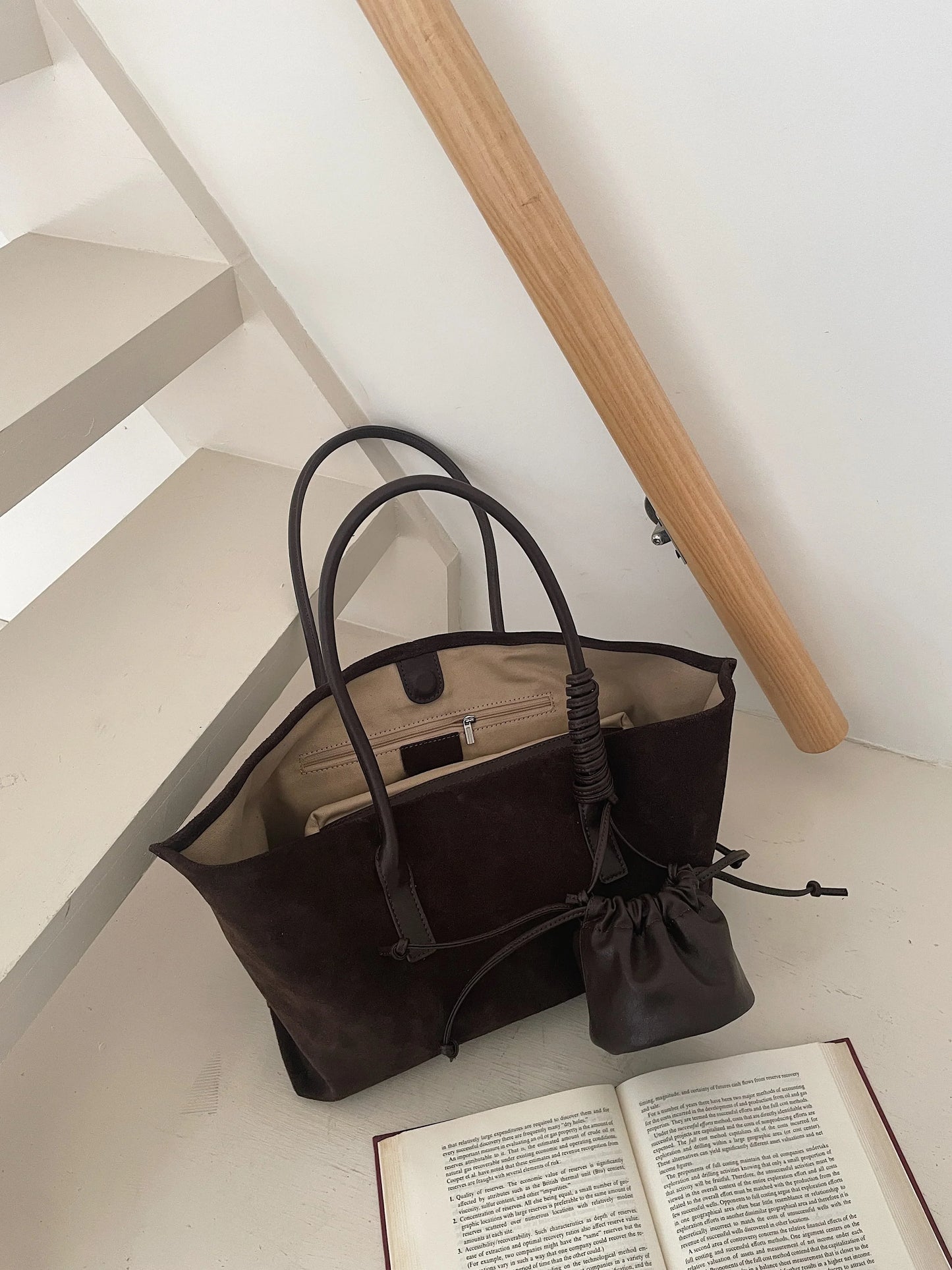Vintage Large Capacity Suede Tote Bag Designer Trapeze Shoulder Bags for Women Luxury Genuine Leather Handbag and Purse 2026