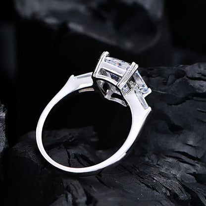 1/2/3/4Carat Radiant Cut Full Moissanite Engagement Ring with Tapered Baguette Shape Diamond S925 Silver Wedding Rings for Women