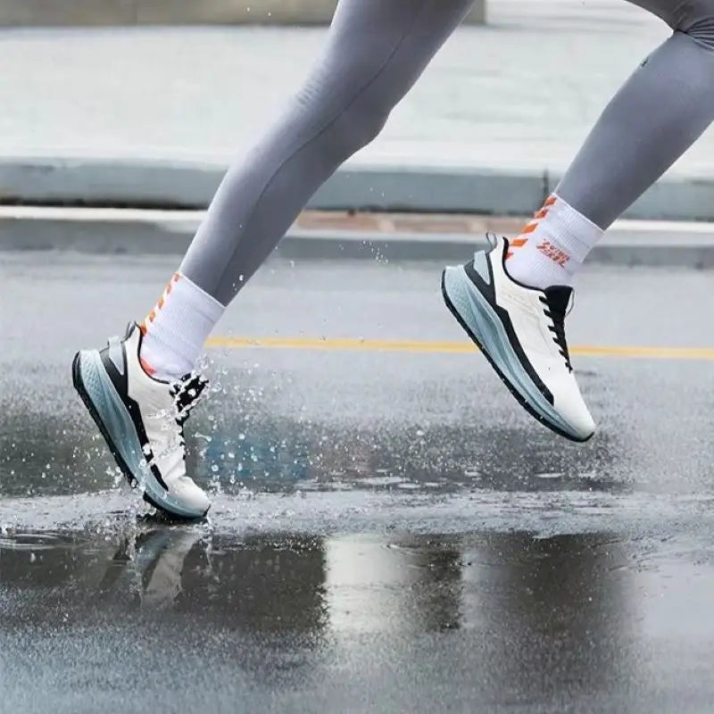 Rainblock Men Running Shoes Water Repellent Anti-Slip Grippy Cushioning Airy Male Sneakers 672532231