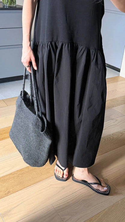 Women's Minimalist Commute Sleeveless Crew Neck Slim Fit Tank Dress 2026 Summer New Arrival Elegant Black Long Daily Dress