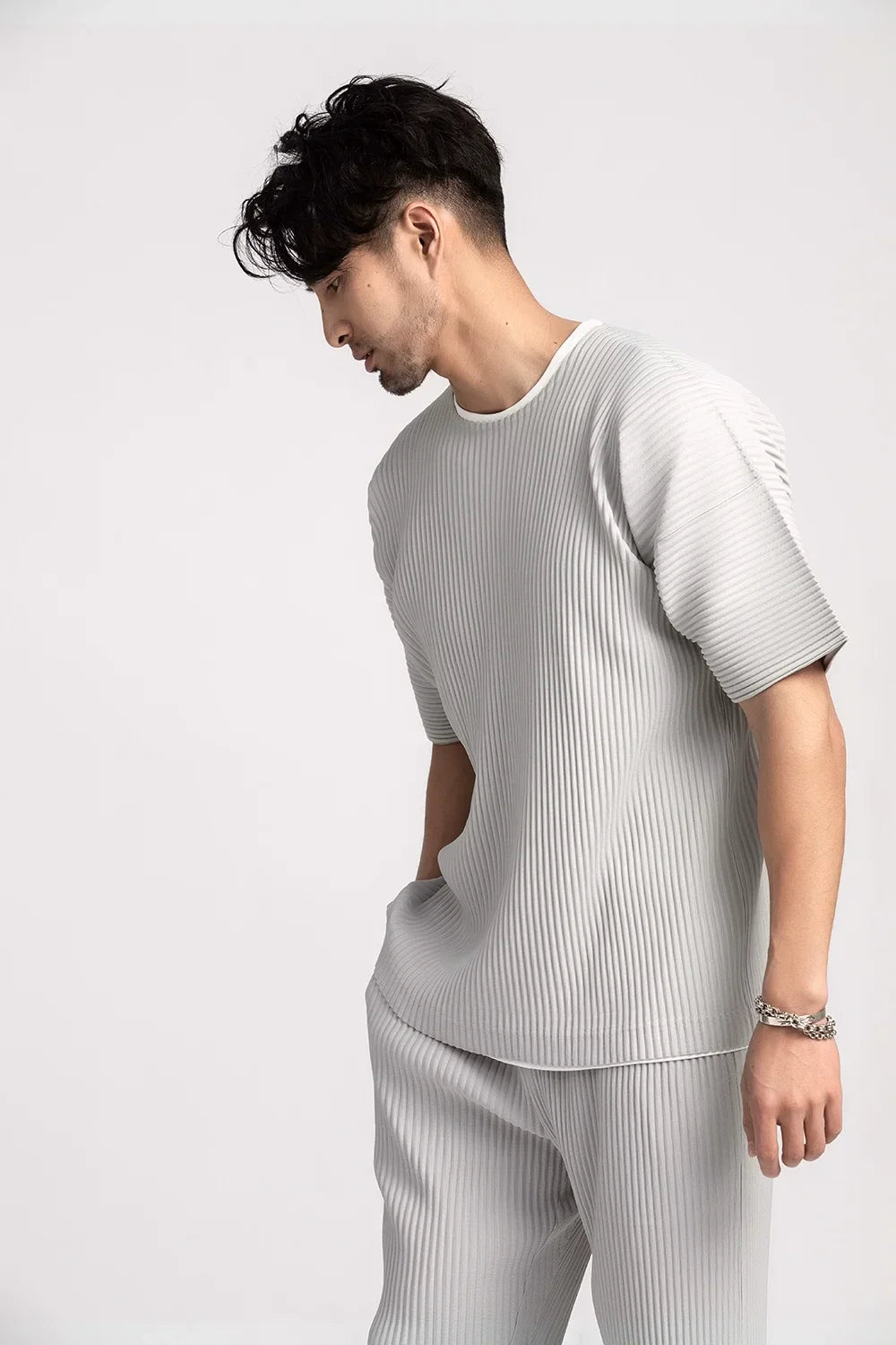 Miyake Shirt Thin Breathable Short Sleeve Round Neck T Shirt Summer Solid Sports Top Miyake Pleated Men
