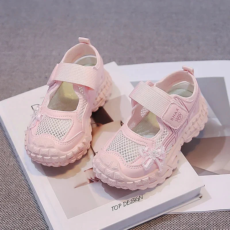 2026 summer new girls' bow mesh toe sandals soft and casual beach sandals children's outdoor walking non slip flat shoes