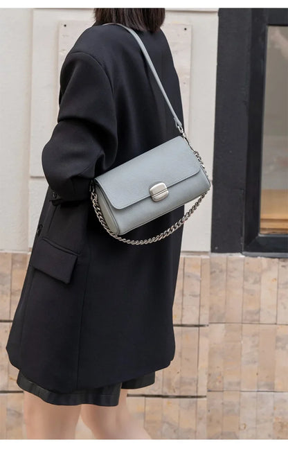 Supple Genuine Leather Women's Barrel Crossbody Bag - Commuter-Friendly Small Chain Strap Shoulder Bag for Everyday Chic