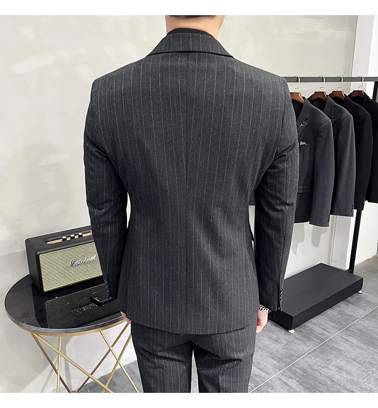2025 High-quality Korean Version Slim-fit Business (Suit + Vest + Trousers) Striped Double-breasted Suit Three-piece Set