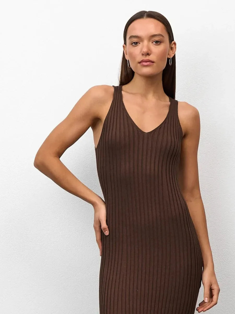 Women's Sleeveless Knitted Dress Strap Summer Fashion Wide Shoulder Inner Long Skirt Slim Fit Casual Dresses
