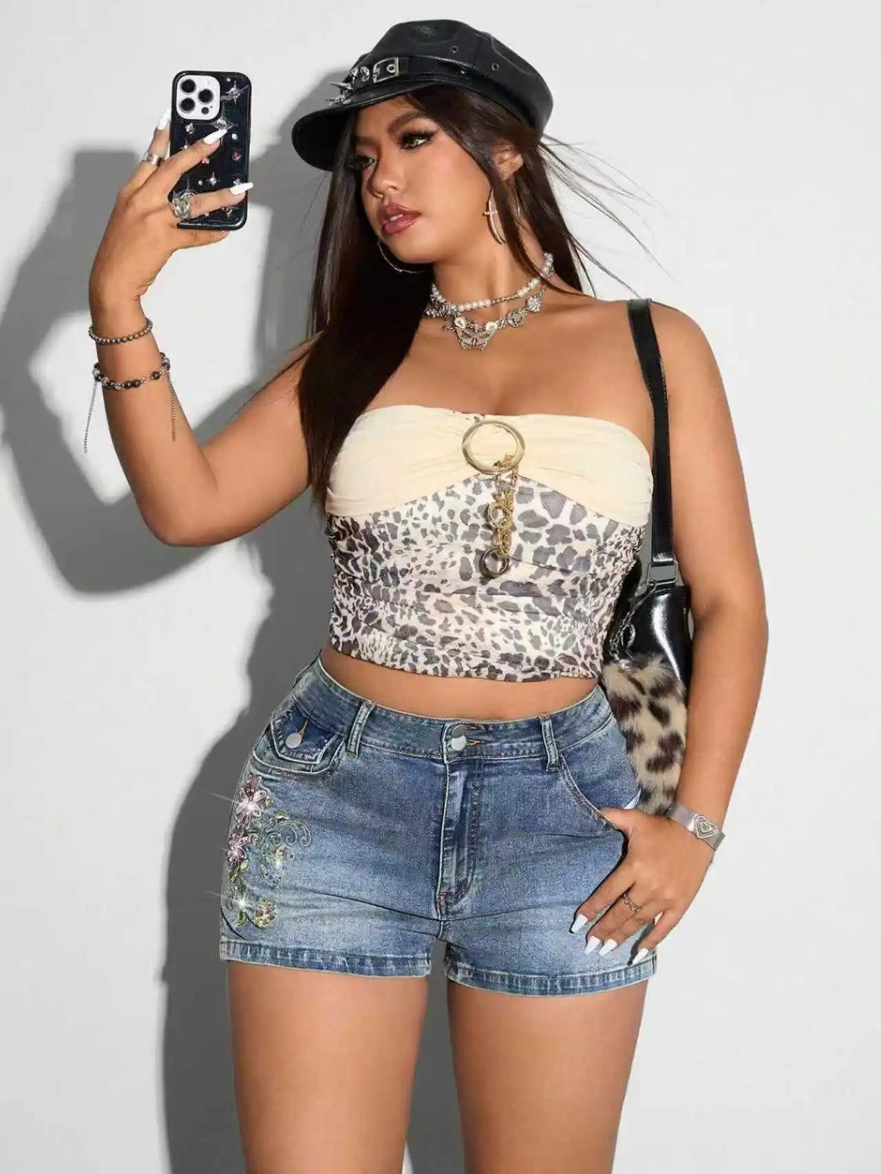 Casual Daily Plus Size Blue Embroidered Denim Shorts 2026 Summer Y2K American Streetwear Thin Korean Split Hem Womens Shorts