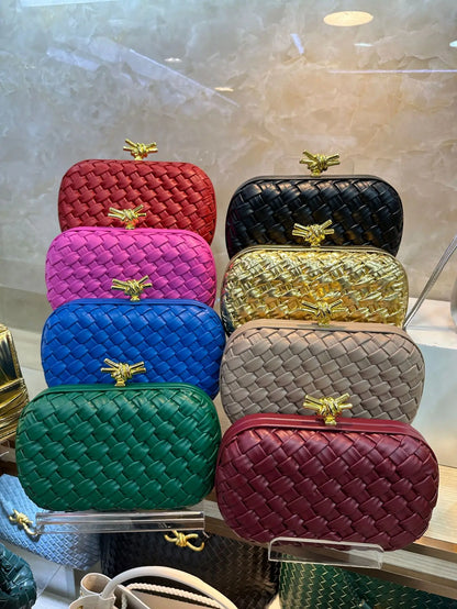 Elegant Box Shaped Dinner Clutch Crossbody Bag for Women Fashionable Chain Strap Handbag Retro Style Leather Handbag