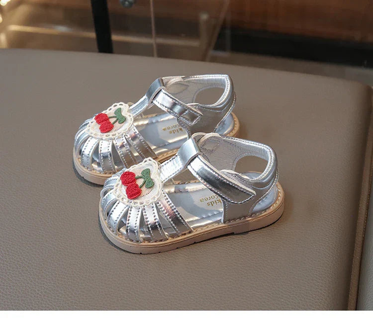 Summer Baby Girls Sandals Pu Leather Cartoon Strawberry Children's Beach Sandals Cowhide Non-slip Sole Kids Shoes