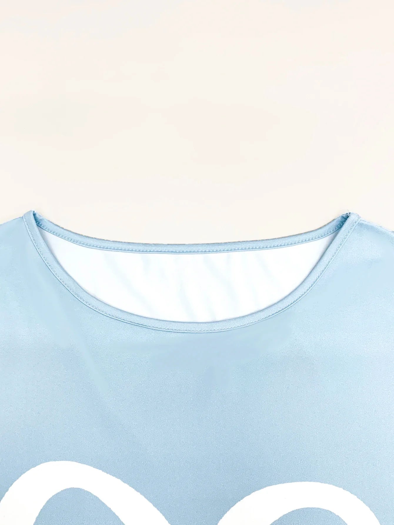 Plus  Size Women's Heart-Striped Print T-Shirt - Casual Short Sleeve V-neck Tops Suitable for Spring and Summer
