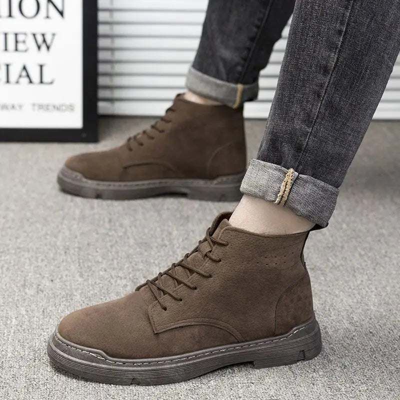 New Casual Trendy 2025 Male Shoes Comfortable Designer Original Deals Low Price Non Slip Footwear Cheap Fashion Y2k Men's Boots