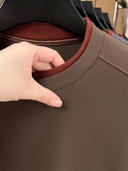 High end brand velvet long sleeve T-shirt men's autumn new fashion Korean bee embroidery comfortable warm round neck pullover