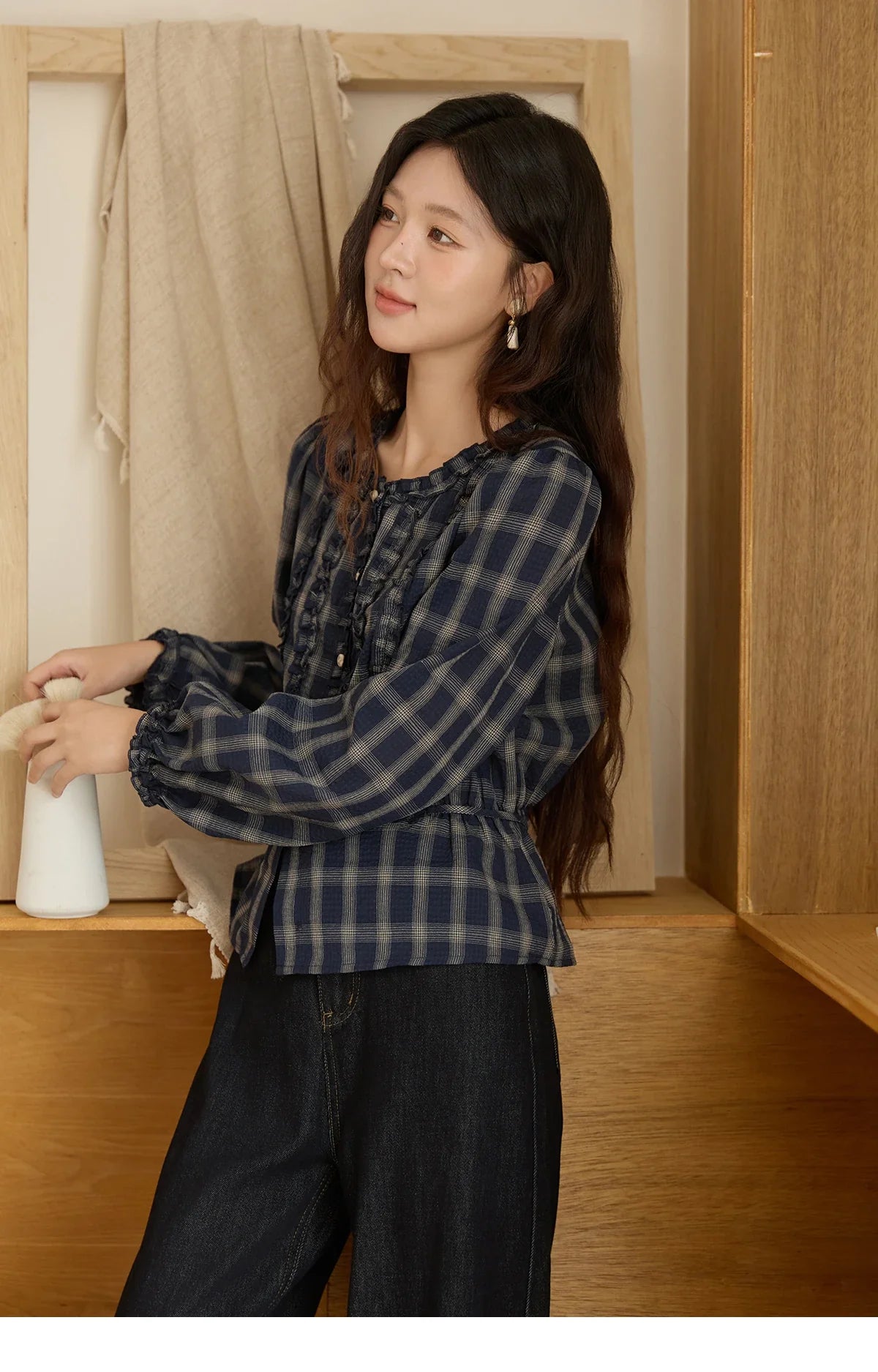 Women's Vintage Blue Plaid Shirt 2025 Autumn New Elegant Luxury Loose Waist Shirts Round Neck Long Sleeved Top MXE45X2480