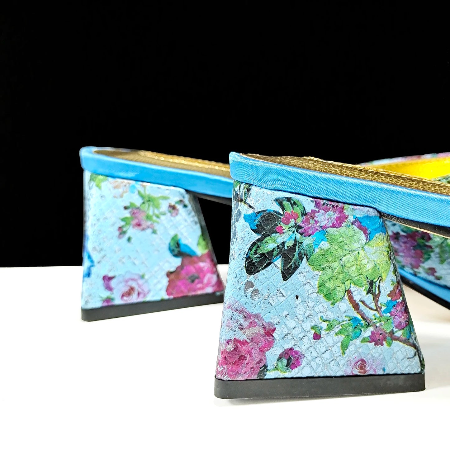 Nigeria Fashion Luxe Sky Blue Peep-Toe Heels & Three-Dimensional Bag Set – Perfect for Elegant Events