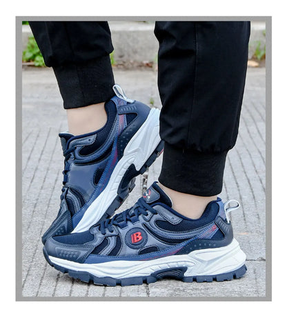 New Designers Action Leather Mesh Jogging Shoes Men Breathable Running Shoes Walking Sports Sneakers Athletic Trainers