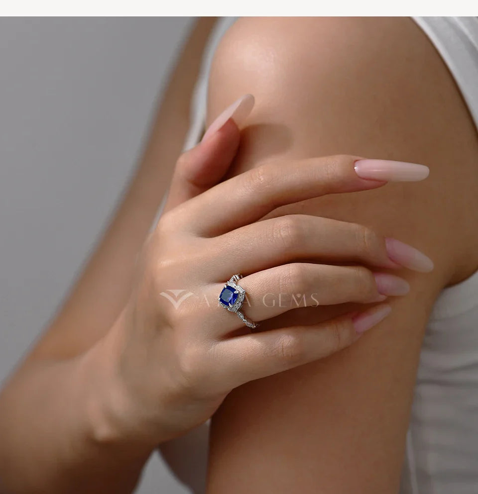 ATTAGEMS Bague saphir bleu classique taille coussin 2,0 carats DVVS1 Véritable argent sterling 925 pour femme Fiançailles Mariage Bijoux fins