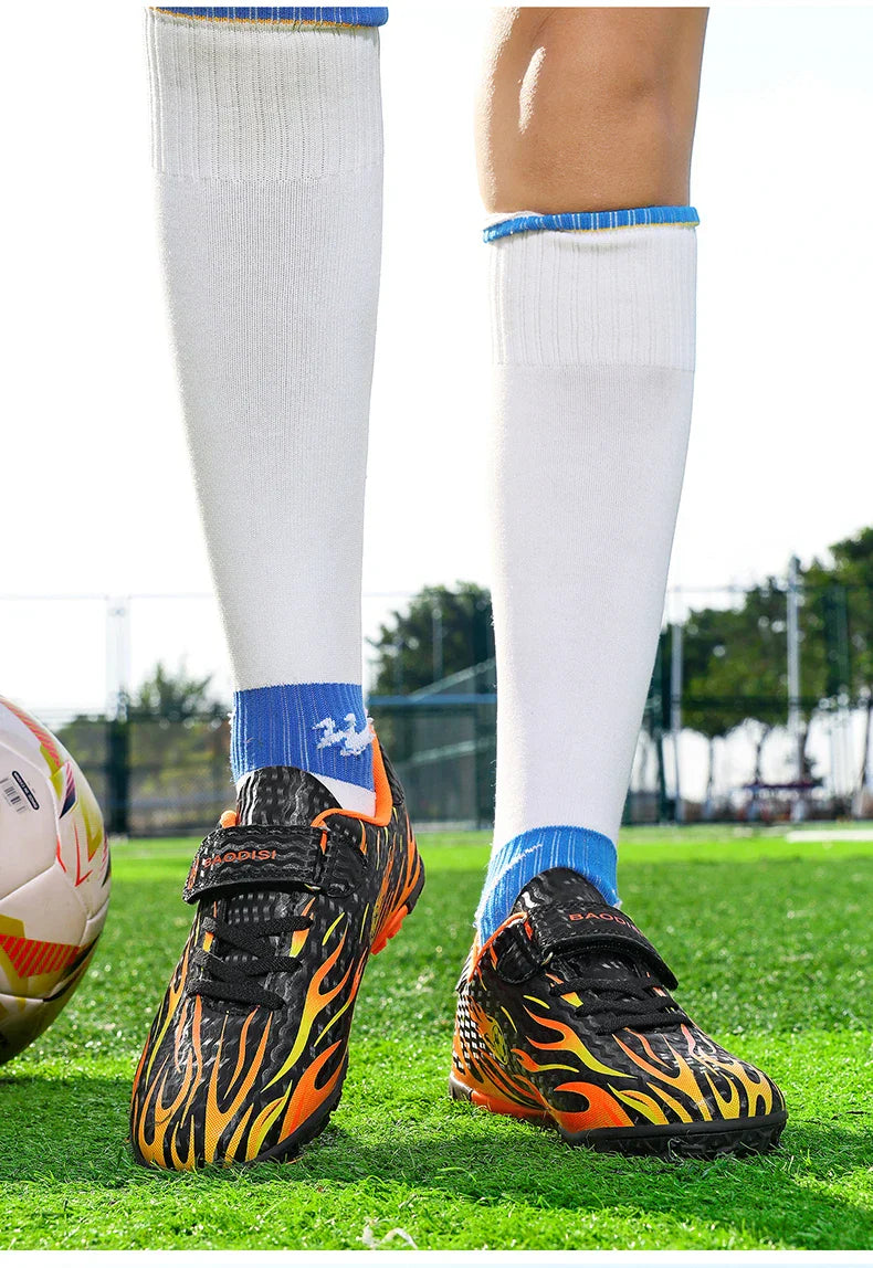 Hot Sale Children Soccer Shoes Boys Football Boots Training  Youth Ultralight Non-slip Sneaker Breathable Comfortable for Indoor