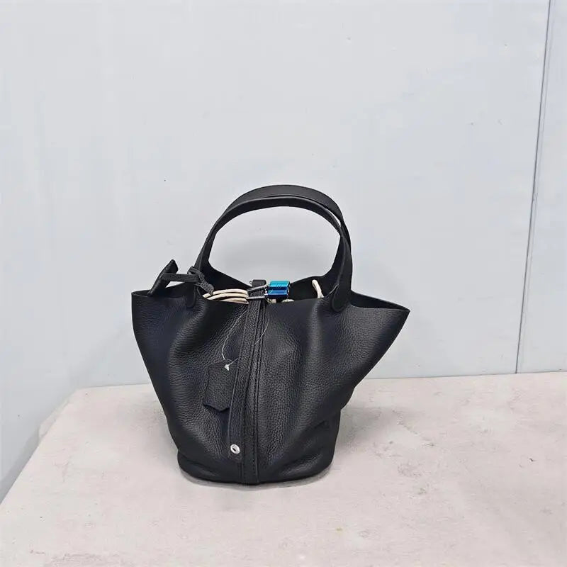 Top Layer Cowhide Leather Handbag European Sle Buet Bag Fre Vegetable Basket Ladies Handbag Soft Handle Casual Faion