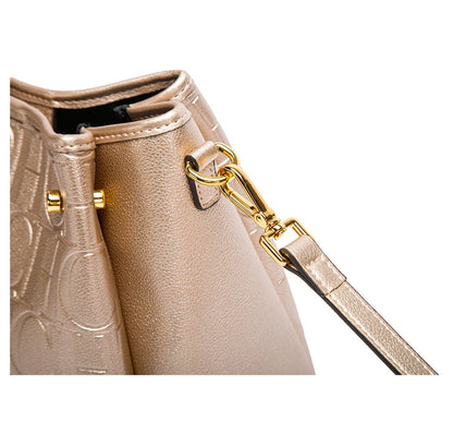 Party and Party Occasions Large Capacity Women's Crossbody Bag Fashionable Classic Retro Women's New 2024 Shoulder Bag