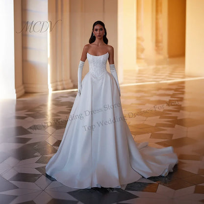 Princess Strapless Wedding Dresses A-Line Satin Beaded Lace Up Back Bride Prom Gown Backless Vintage Bridal Gowns Customized