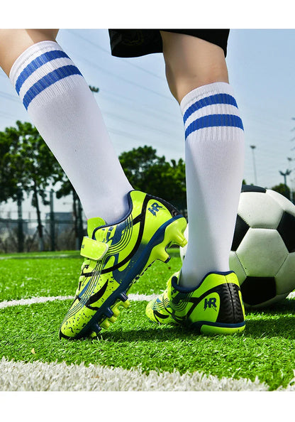 New Men Kids Professional Soccer Shoes Grass Boys Ultralight Football Boots Match Training Shoes Cleats Non-Slip Drop Shipping