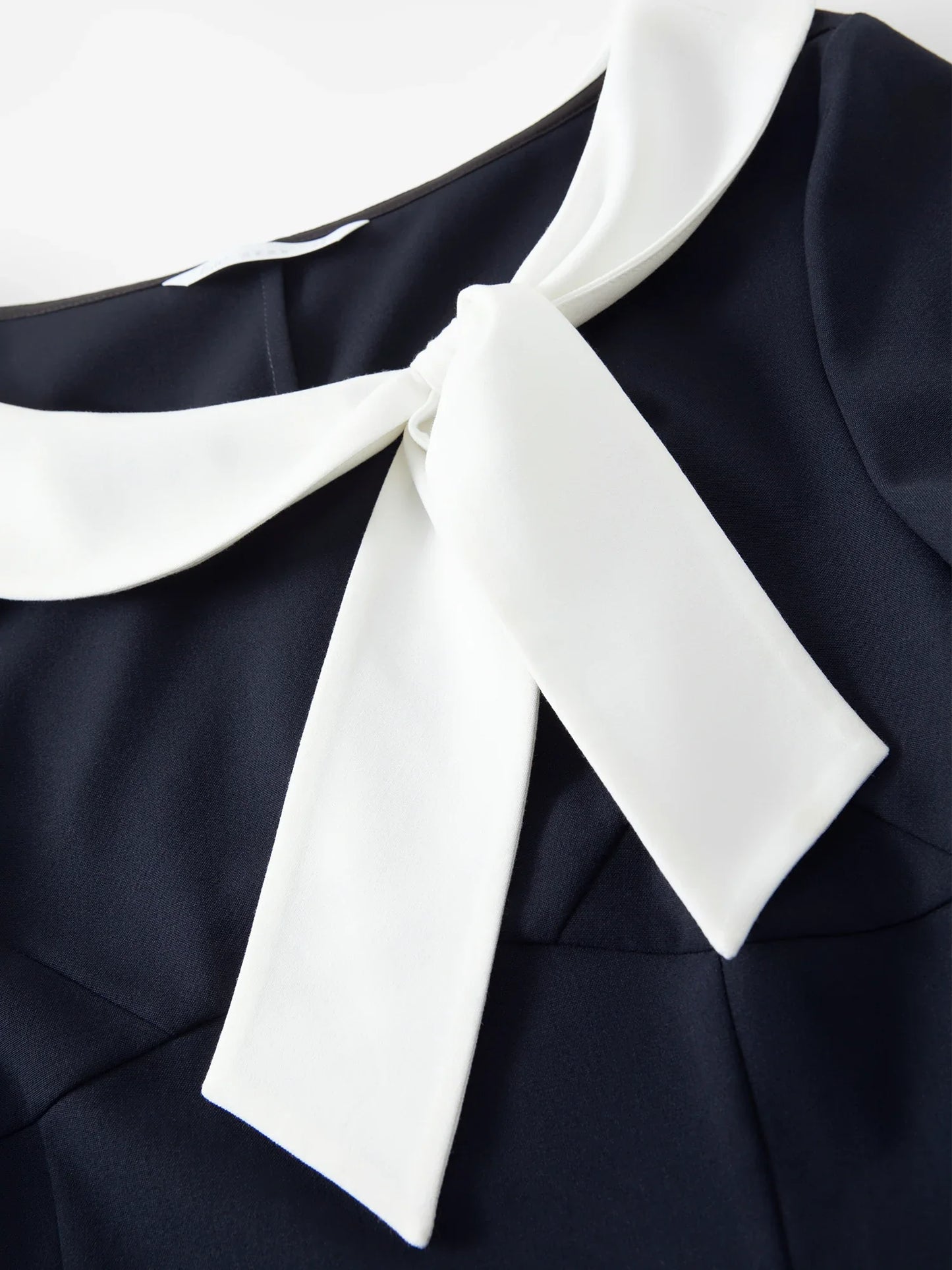 Women Sailor Collar Contrast Bow Belt Midi Dress Waist-Cinching V-Neck French Coquette Chic Elegant Style