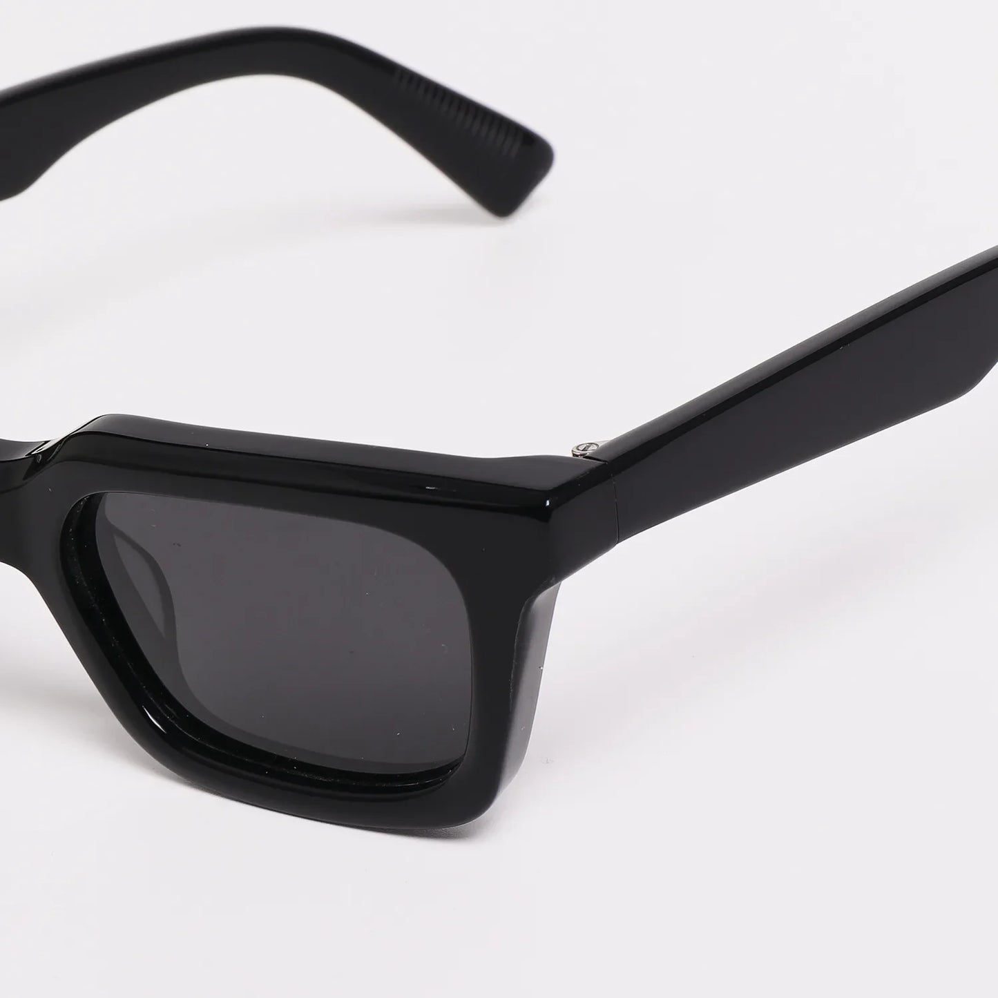 2026 Fashion Rectangular Small Frame Designer Men Sunglasses Punk Modern Street Sun Protection UV400 Women Polarized Sunglasses