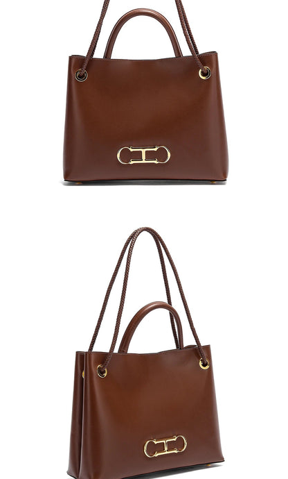 Solid Color New Arrival Classic Style Women's Handbag Retro Elegance Exquisite and Versatile Fashionable Women's Shoulder Bag