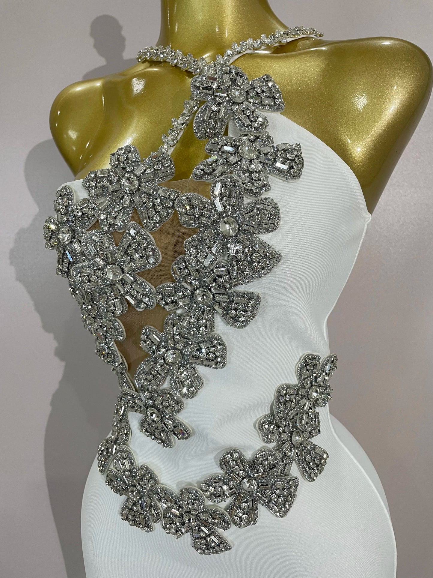 Sexy Backless Sparkly Crystal Diamonds White Bodycon Bandage Dress Women Celebrity Elegant Evening Club Party Birthday Dresses