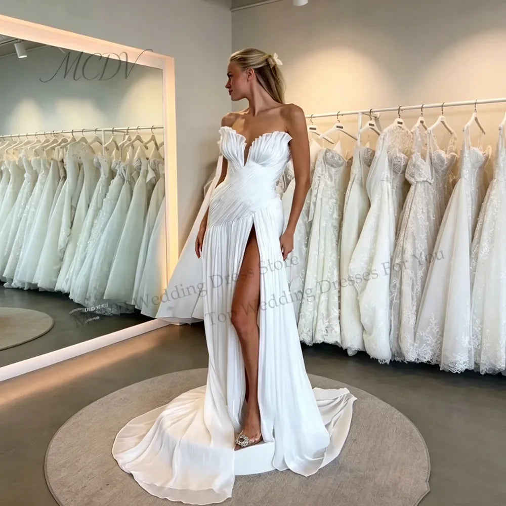 Pleated White Wedding Dress 2026 Strapless A Line Slit Shiny Bridal Gown With Train vestido de noivas para casamento Customized