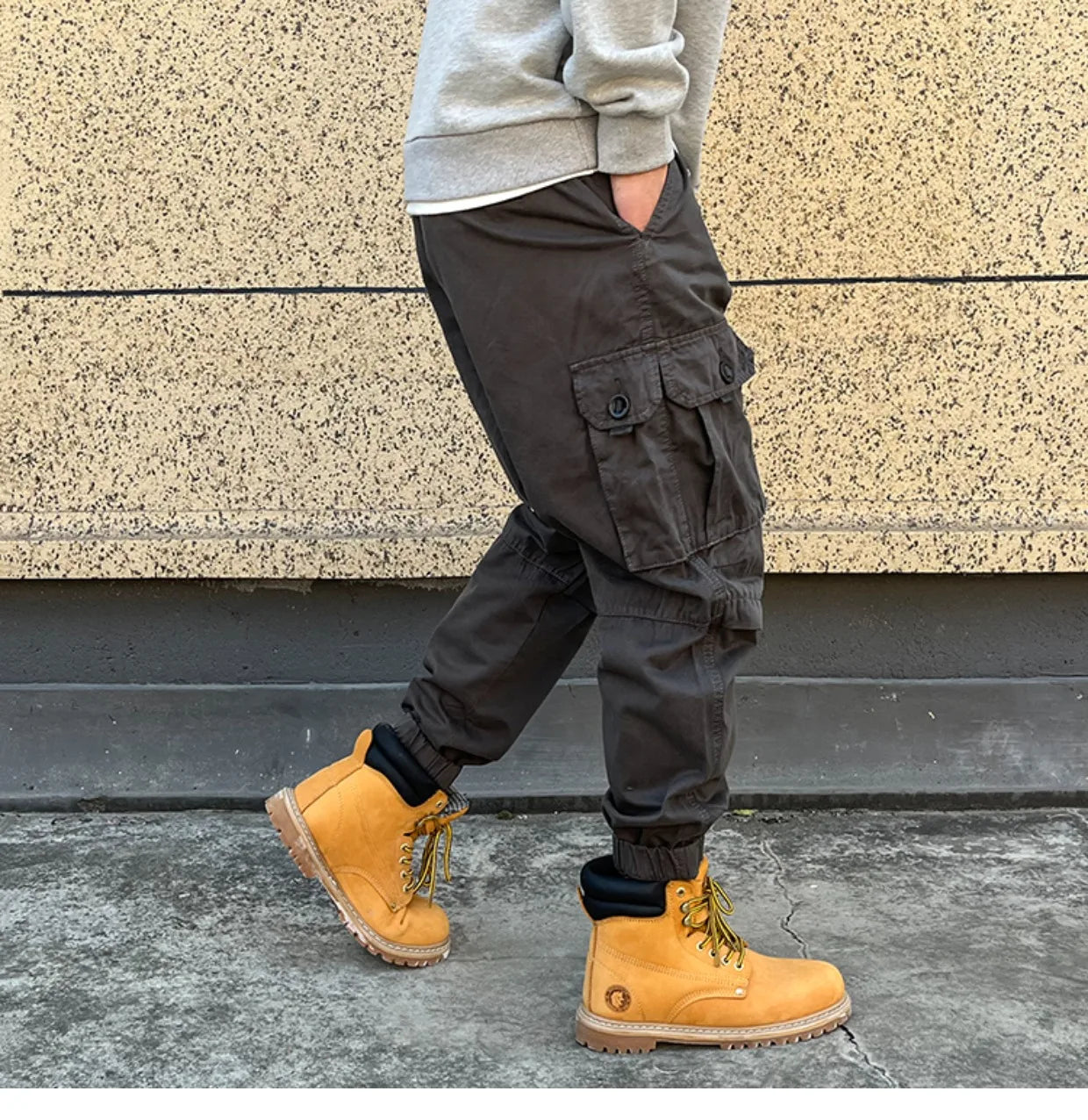 Korean Streetwear Tactical Cargo Pants Japanese Harajuku Casual Plus Size Harem Joggers Men Clothing Multi-Pocket Trousers Male