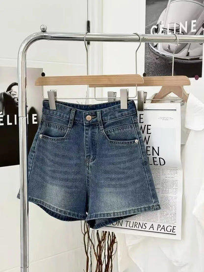 2026 New Women's High Waist A-Line Shorts Vintage American Style Slim Fit Heart Embroidery Casual Streetwear Denim Shorts
