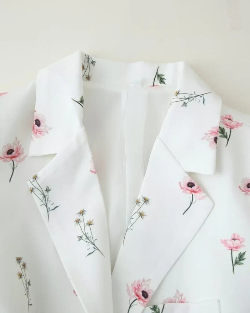 Women's Floral Print Blazer, White Pink Flower Casual Suit Jacket, Notch Lapel Loose Outwear with Tie Waist, Spring Daily Wear
