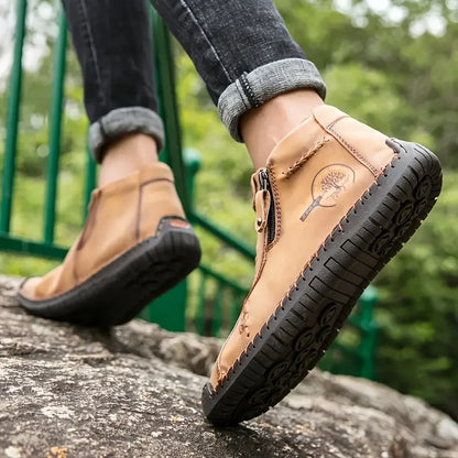 New Classic Handmade Leather Men Shoes Zipper Design Outdoor Sneakers Slip On Breathable Casual Shoes Leather Men Ankle Boots