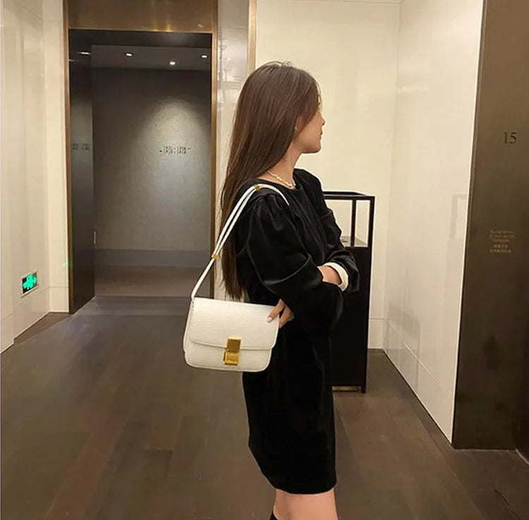 New Women Small Box Bag Single Shoulder Handbag Solid Fashion Brand Cow Split Leather Flap Tofu Bags Ladies Sling Messenger Bag