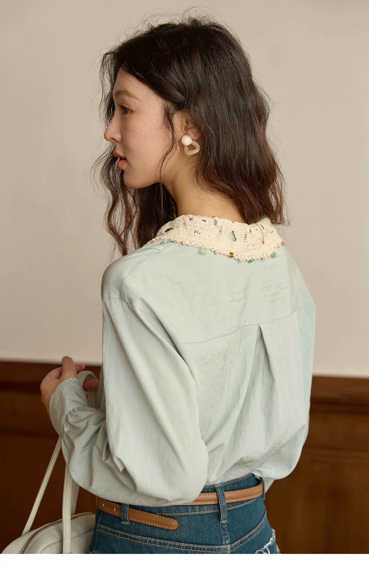 Women's Linen Shirt 2025 Autumn Contrast Apricot Lapel Shirts Long Sleeve Curved Placket Tops Office Lady MXE43C2387